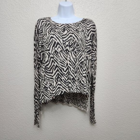 H&M Black Tan Animal Print Boat Neck Hi Low Sweater Top Medium Lightweight Soft - Picture 1 of 5